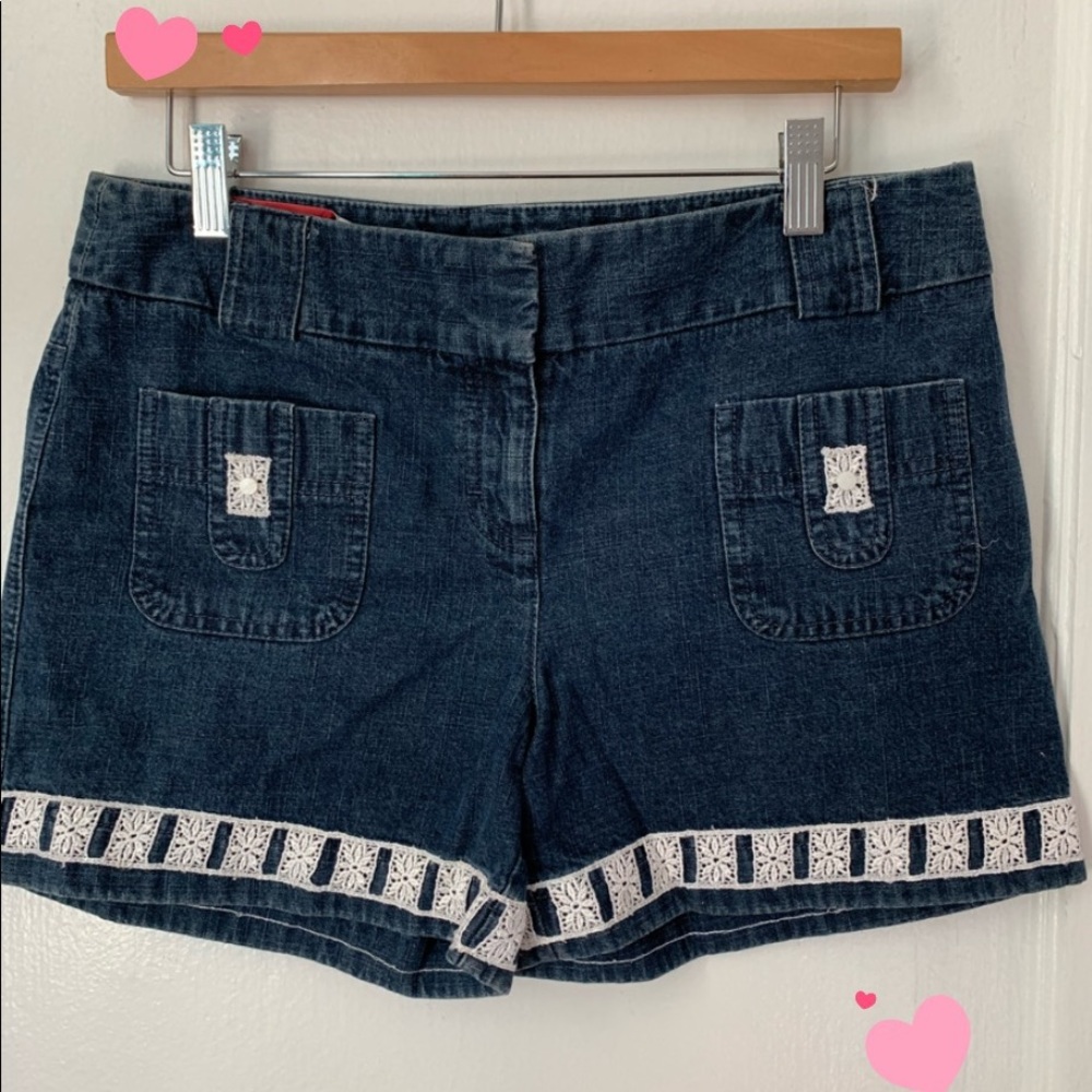 Jean Hand sewn lace  shorts